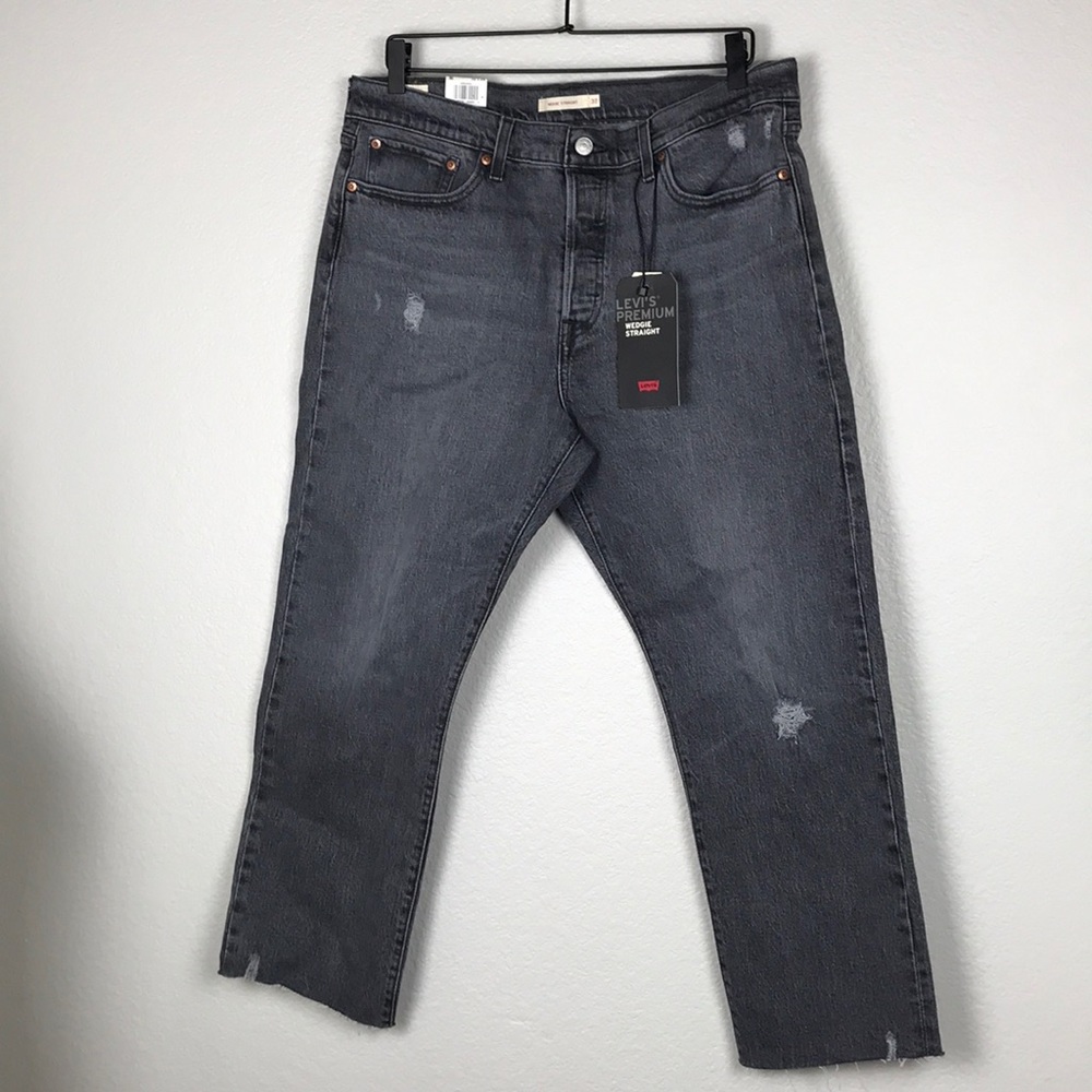 Levi’s wedgie grey jeans
